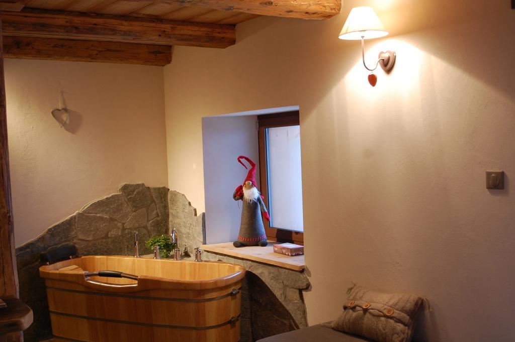 Là Haut&Spa Ventron Quarto foto